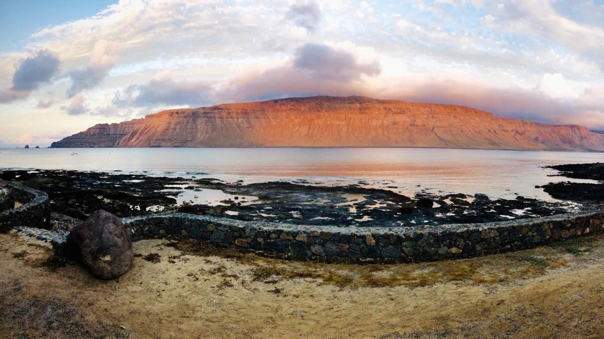 Flor De Cactus, La Graciosa Villa Caleta de Sebo Bagian luar foto