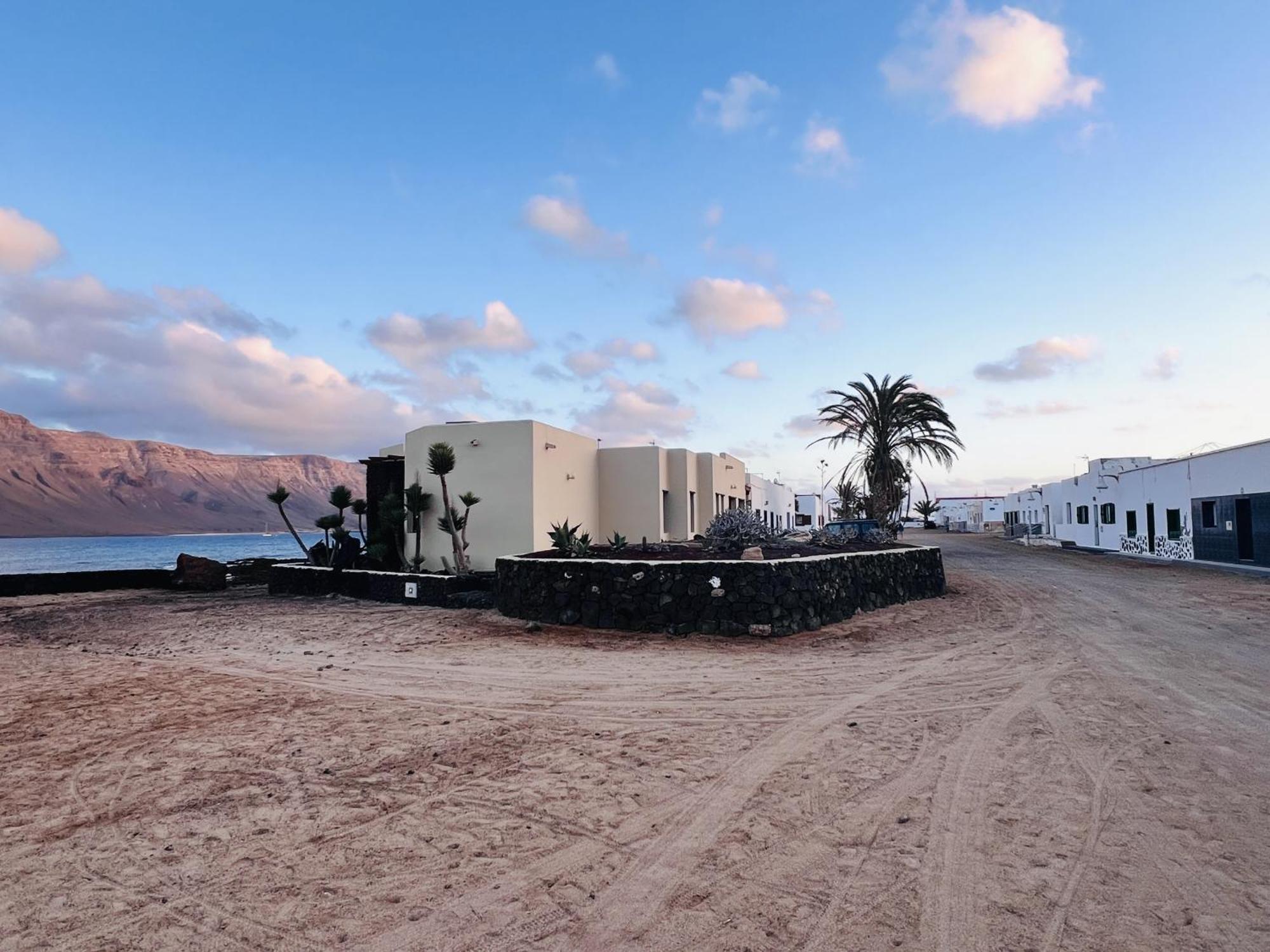 Flor De Cactus, La Graciosa Villa Caleta de Sebo Bagian luar foto
